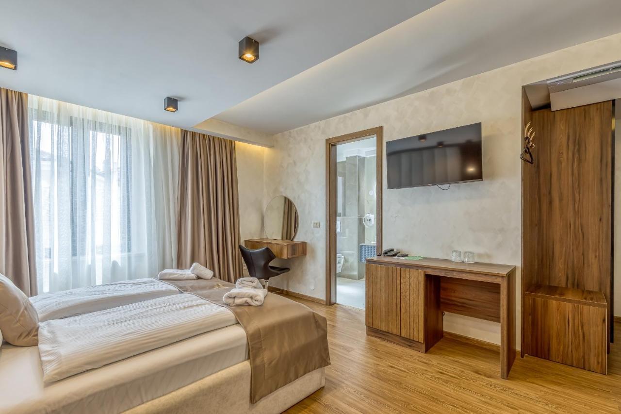 אפרטהוטל אומאג San Valentino Palace מראה חיצוני תמונה