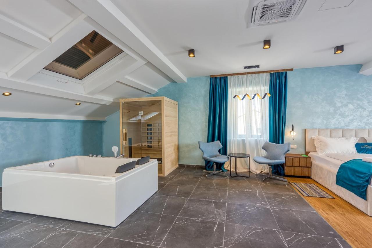 אפרטהוטל אומאג San Valentino Palace מראה חיצוני תמונה